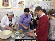 Экскурсия учащихся 9-х классов в ГБПОУ КК ДМТТ_12