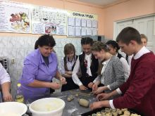 Экскурсия учащихся 9-х классов в ГБПОУ КК ДМТТ_14
